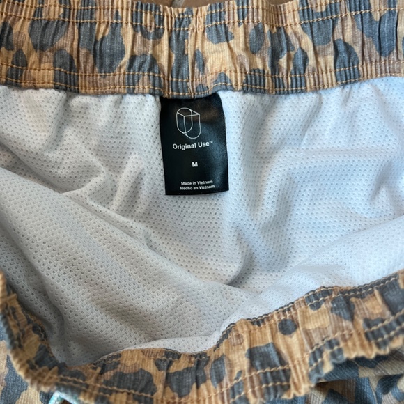 trunks - Picture 2 of 2